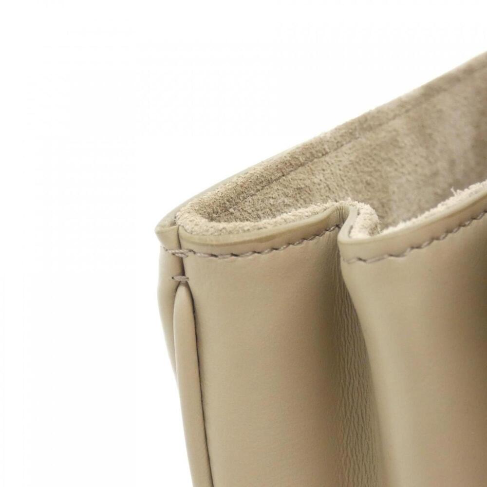 Celine Teen Soft 16 Shoulder Bag 196853CR4 - Picture 4 of 7